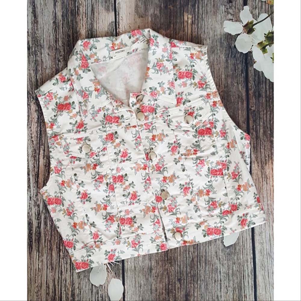 🌺New! Poetry Floral Crop Denim Vest